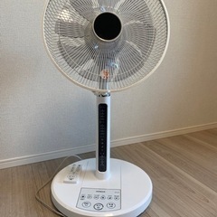 美品　【日立　扇風機　HEF-130R】