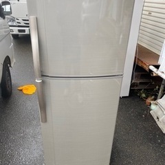 北九州市内配送無料　保証付き　シャープ SHARP SJ-23W-N [冷蔵庫 （228L・右開き） ゴールド系]