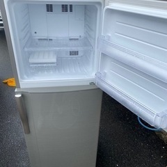 北九州市内配送無料　保証付き　シャープ SHARP SJ-23W-N [冷蔵庫 （228L・右開き） ゴールド系]