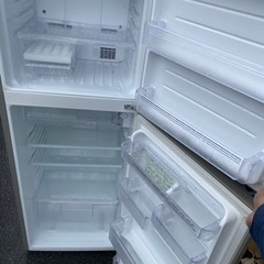 北九州市内配送無料　保証付き　シャープ SHARP SJ-23W-N [冷蔵庫 （228L・右開き） ゴールド系]