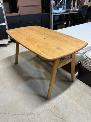 ☆オシャレな天然木ダイニング!!☆ 落ち着く木の香り!! 4人掛け 高級ダイニングテーブル 関家具 DT-120 アマン