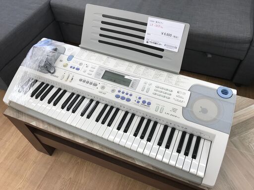 ★ジモティ割あり★ CASIO 電子ピアノ　LK‐203TV  H75×W85×D75 クリーニング済み KJ4320