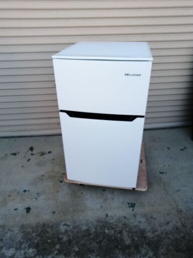 （応談決定）【新生活応援】すぐに使える☆単身サイズ　冷蔵庫　Hisense　HR-B95A　93L　2ドア冷蔵庫　右開き！　美品