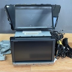 ８インチナビ　プリウスα専用パネル付き　フルセグ　Bluetooth