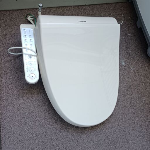 取付工賃込み　東芝 2022年　温水洗浄便座 e angle select