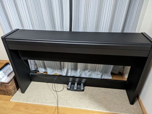 電子ピアノ　KORG LP-380