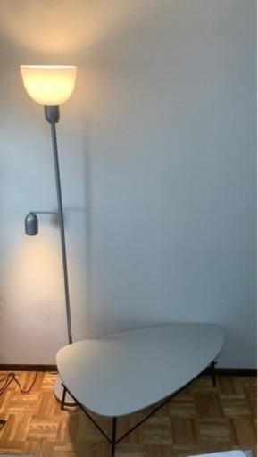 [ローテーブル、フロアライトのセット売り] クラッシュゲート イケア IKEA