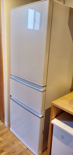 [三菱電機] 冷凍冷蔵庫(美品)　 MR-CX33G-W [パールホワイト]　（久米島です）