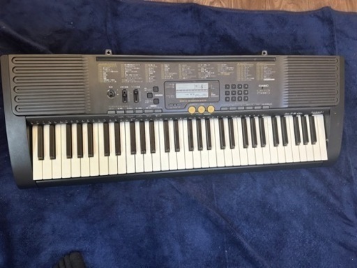 ピアノの練習にも使えます　カシオ(CASIO)  光ナビゲーションキーボード   LK-113   鍵盤が光る  初心者でも簡単   楽譜が読めなくても弾ける