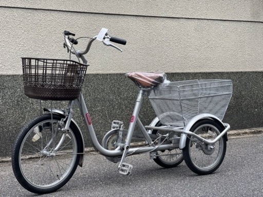 全車両格安販売　大人用3輪車　シルバー