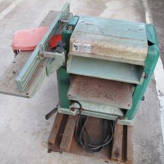 価格相談可・HITACHI 日立 小型自動かんな盤 カンナ P100RA、キャスター付