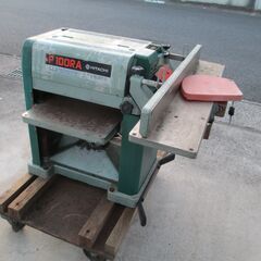 価格相談可・HITACHI 日立 小型自動かんな盤 カンナ P100RA、キャスター付