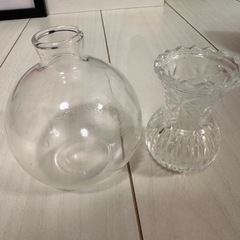 花瓶　2つ