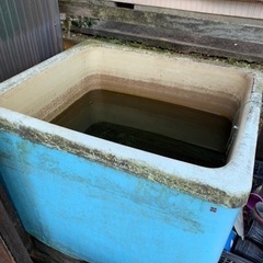 風呂桶　畑の水場　水場　貯水　風呂釜