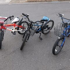 値段交渉○ 子供用自転車　一番左（赤）　１６インチ