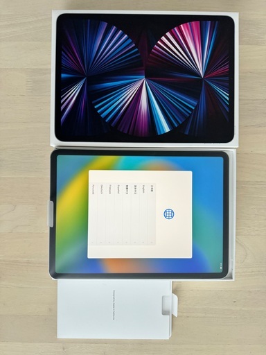 iPad Pro 11インチ　第３世代　シルバー　１２８GB