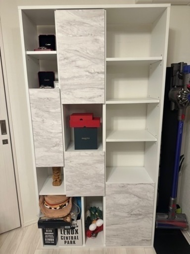 LOWYA 収納 本棚 シェルフ ディスプレイ 縦型 大理石風