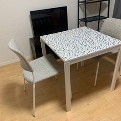 IKEA ダイニングテーブル&椅子