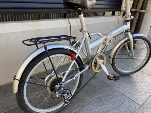 【20インチ折りたたみ】6段変速　リヤキャリア付　前後IRCタイヤ新品❗️若林自転車　浜大津店　SALE中❗️ 20インチ折りたたみ】6段変速 リヤキャリア付 前後IRCタイヤ新品