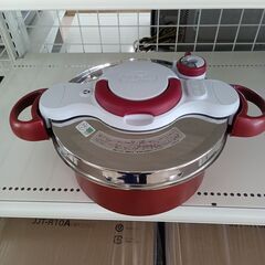 ★ジモティ割あり★ T-fal 圧力鍋 レッド W21.5×D2...