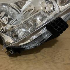 ラクティス　SCP100X1300 ヘッドライト