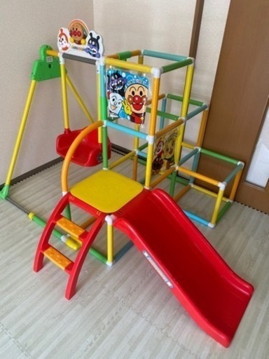 アンパンマン　すべり台ブランコ付きジャングルジム