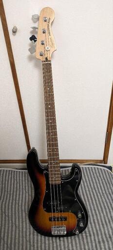 プレシジョンベース Squier ほぼ未使用