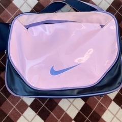 🧳NIKEショルダーバッグ