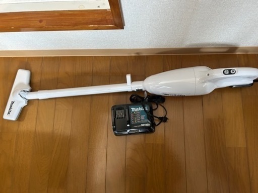 マキタ充電式掃除機☆