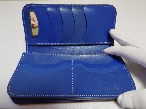 合格・ご卒業祝に【新品未使用】KC,s(ケイシイズ)のロングウォレット (長財布)ツートーン カウハイド(青とベージュ) Kcsの長財布 合格・ご卒業祝に【新品未使用】KC,s(ケイシイズ)のロング