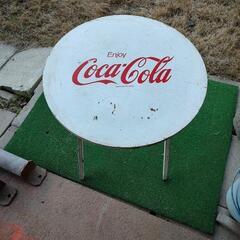 コカ・コーラのテーブル