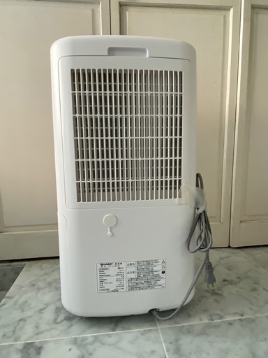 SHARP シャープ プラズマクラスター 除湿機 衣類乾燥 CV-J180W 2020年