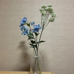 アミング　造花と花瓶