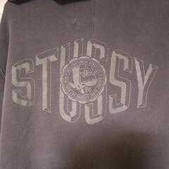 「お取引中になっています」STUSSY×チャンピオン　パーカー