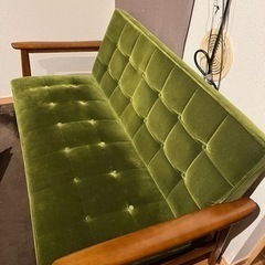 カリモクのソファーです