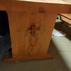 艶が良いトチのダイニングテーブル 大塚家具で買った職人の逸品