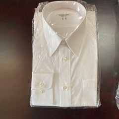 白Yシャツ　細身