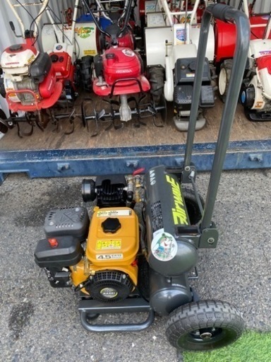 【 エンジンコンプレッサー】4馬力タイヤ付で移動も楽々！【地域最大の売場で電動工具高価買取アールワン田川】