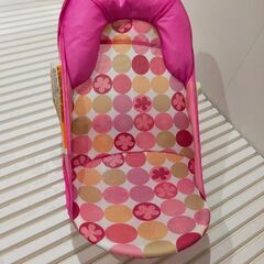 日本育児　赤ちゃん用ソフトバスチェア　ピンク
