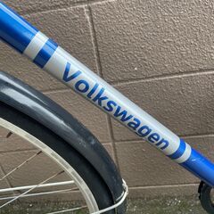 リサイクルショップどりーむ荒田店 No1129 自転車　クロスバイク　フォルクスワーゲン　ギア切り替え付き♪　キレイなブルーカラー♪　前後泥除け付きで便利♪