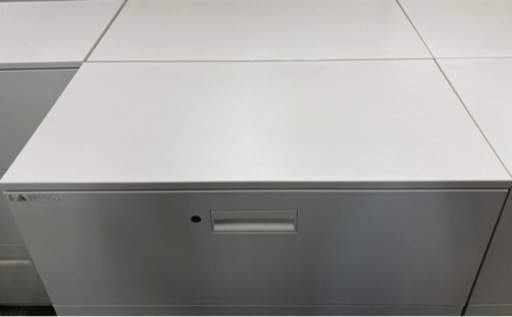 DSK 3段ラテラル書庫 天板付 カギ有 中古