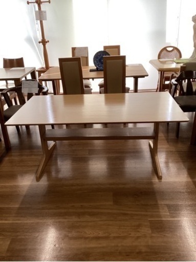 ダイニングテーブル【町田市再生家具】232857