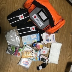 【無料】赤十字救命バッグ　ポーチ　救急用品（未使用）