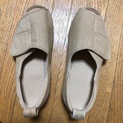 【無料】上尾中央総合病院の売店で買った入院患者用の靴あげます。