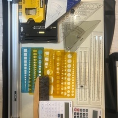 一級建築士製図試験　テキスト・製図板・製図道具