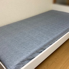IKEA シングルベッド(2/17まで)