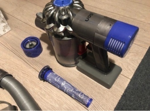 ダイソン　コードレス掃除機　V6