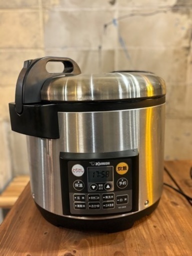 業務用炊飯器　2升炊き