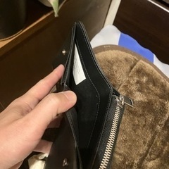 APC パンチング二つ折りウォレット