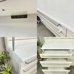 W 16092  【引き取りで10,000円！！】2枚ガラス扉キッチンボード　食器棚　幅160cm   ◆大阪市内・東大阪市他 5,000円以上ご購入で無料配達いたします！◆ ※京都・高槻・枚方方面◆神戸・西宮・尼崎方面◆奈良方面、大阪南部方面　それぞれ条件付き無料配送あり！            